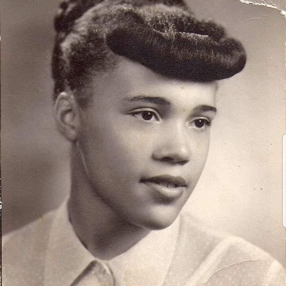 Meet your Posher, Phyllis - Picture 1 of 1